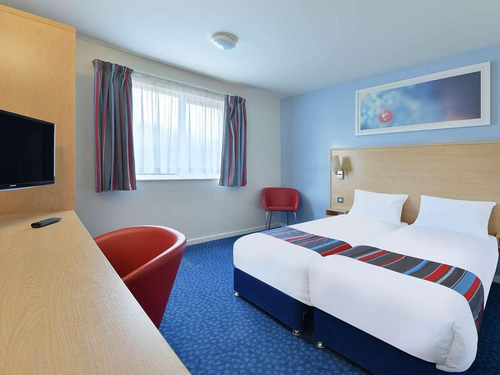 Travelodge Pembroke Dock Room photo